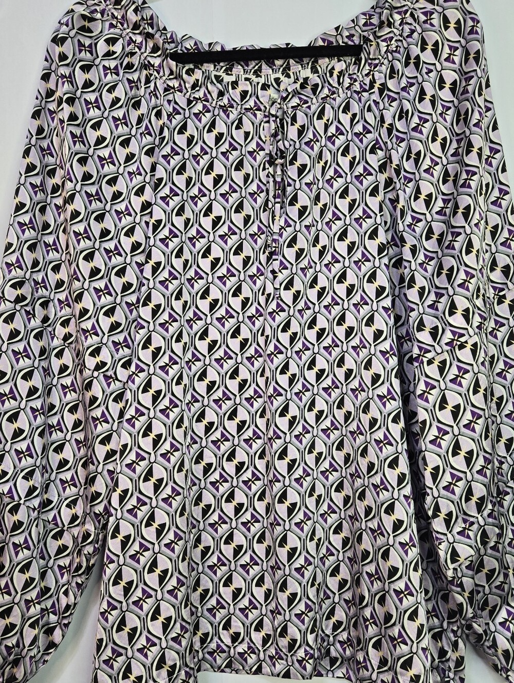 Tyler Boe Women Size L Washable Silk Geo Print Peasant Top in Black/White/Purple